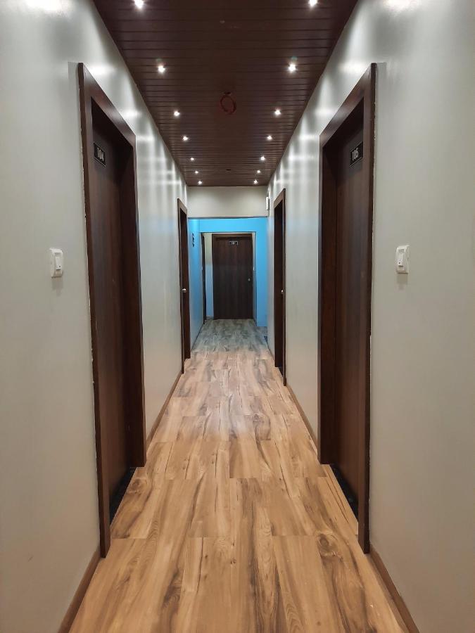 Raapan Beach Resort Mālvan Zewnętrze zdjęcie